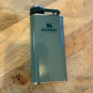 Stanley Classic Green Flask
